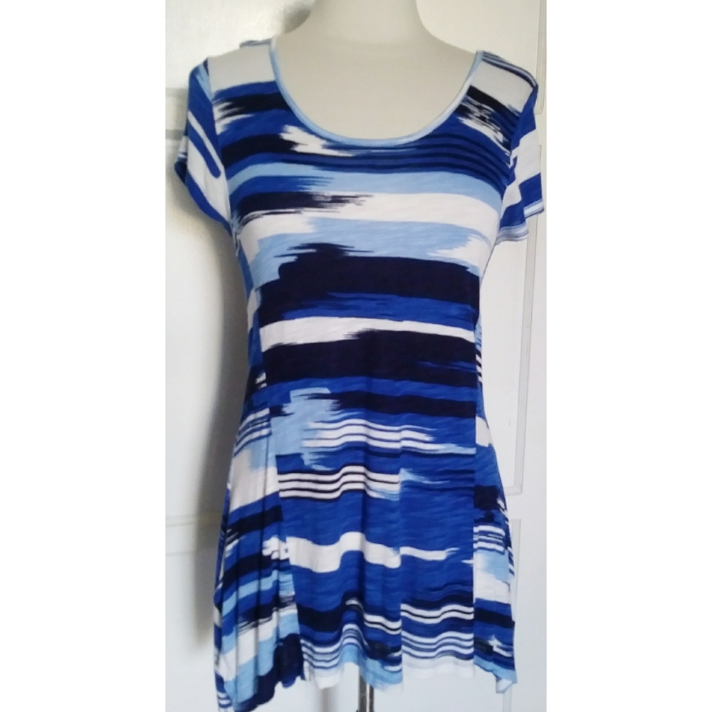 Cable & Gauge blue short sleeve Tunic Top